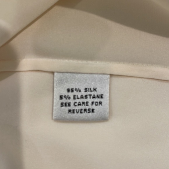 St John Evening Cream Silk Blouse. Sz 10 - Picture 6 of 6